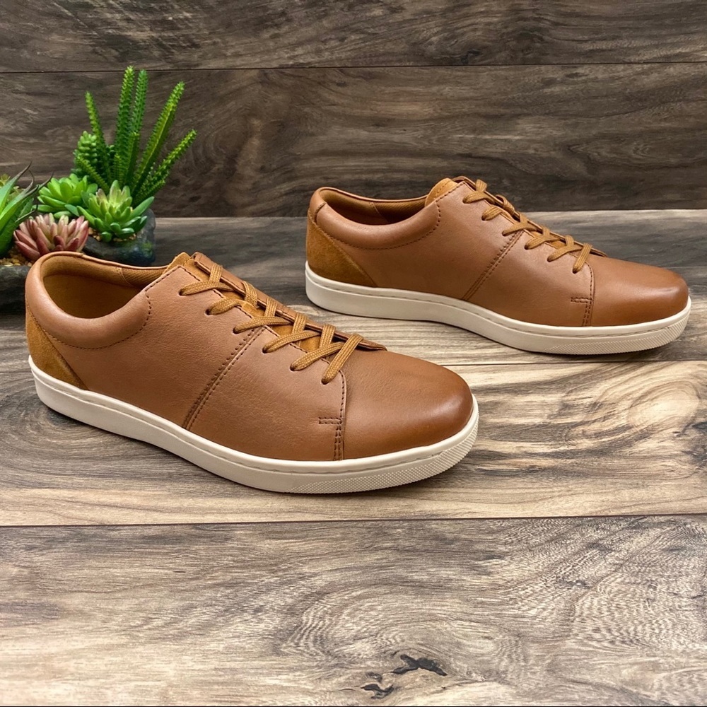 NIB Clarks Kitna Vibe Casual Comfort Sneakers Tan - Picture 6 of 10